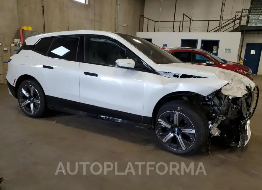 BMW IX XDRIVE5 2024 vin WB523CF05RCP19857 from auto auction Copart