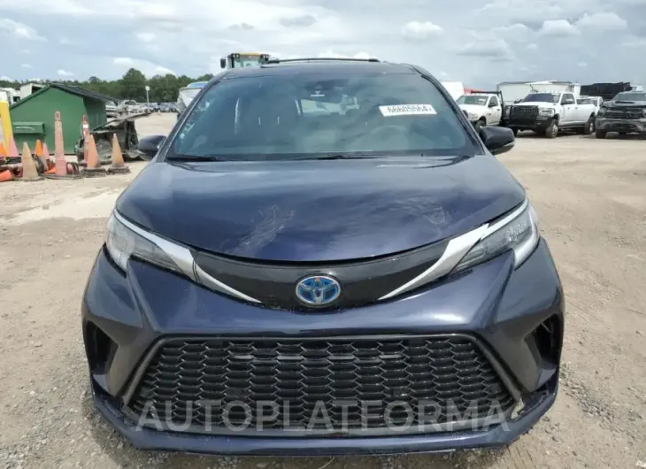 TOYOTA SIENNA XSE 2024 vin 5TDCRKEC3RS197824 from auto auction Copart