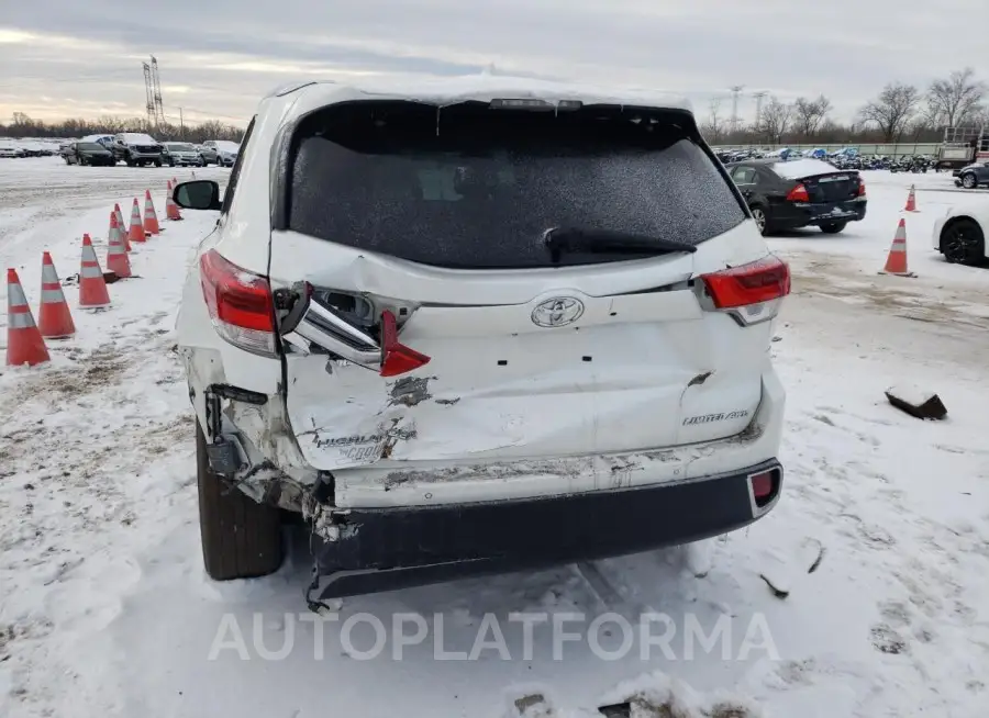 TOYOTA HIGHLANDER 2018 vin 5TDDZRFH9JS807124 from auto auction Copart