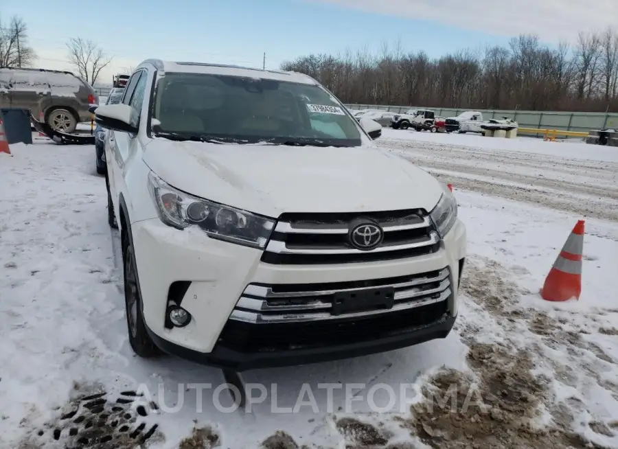 TOYOTA HIGHLANDER 2018 vin 5TDDZRFH9JS807124 from auto auction Copart