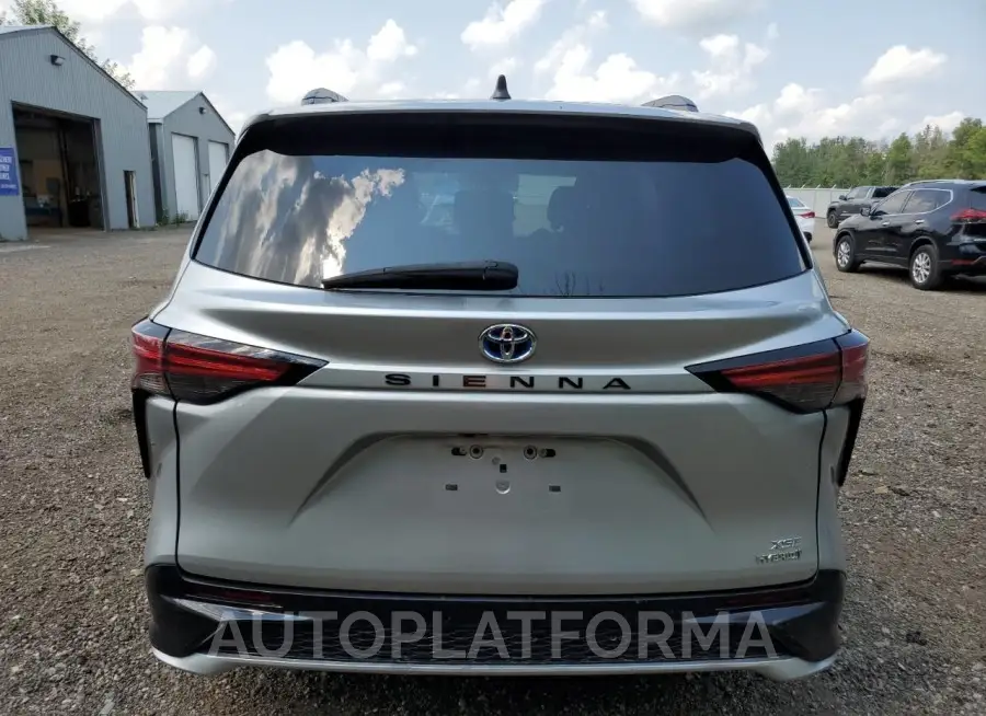 TOYOTA SIENNA LE 2021 vin 5TDGRKEC4MS074673 from auto auction Copart