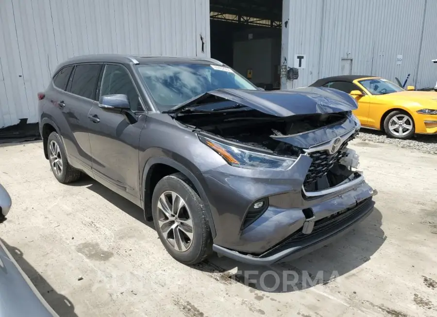 TOYOTA HIGHLANDER 2021 vin 5TDGZRBH4MS104408 from auto auction Copart