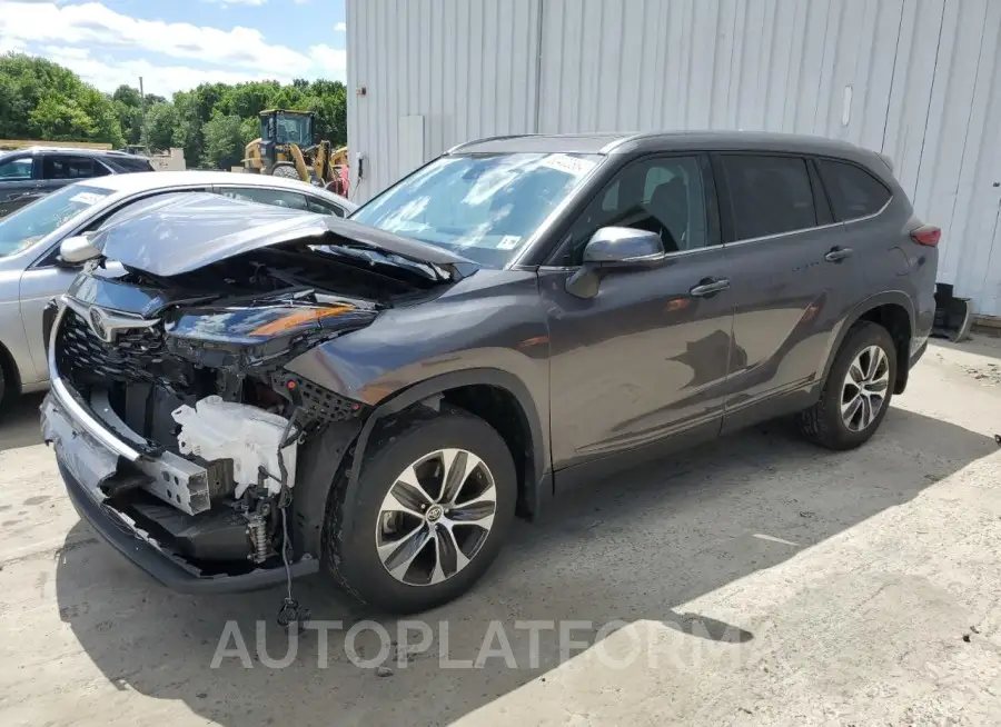 TOYOTA HIGHLANDER 2021 vin 5TDGZRBH4MS104408 from auto auction Copart