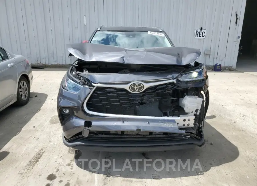 TOYOTA HIGHLANDER 2021 vin 5TDGZRBH4MS104408 from auto auction Copart