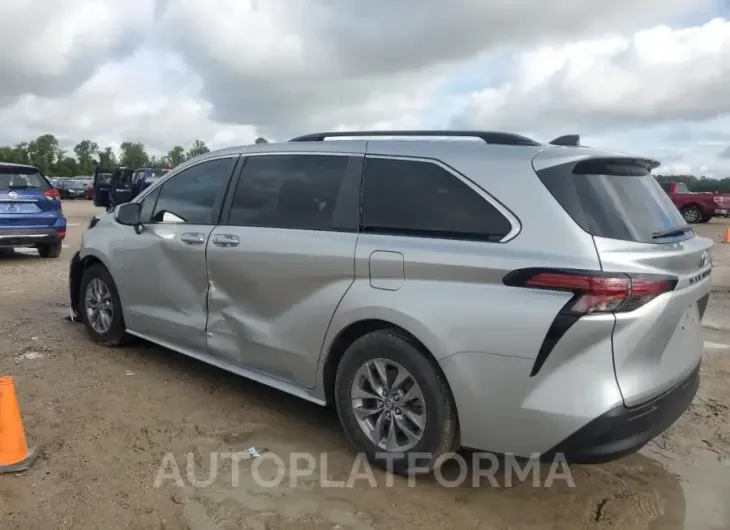 TOYOTA SIENNA LE 2021 vin 5TDKRKEC5MS038453 from auto auction Copart