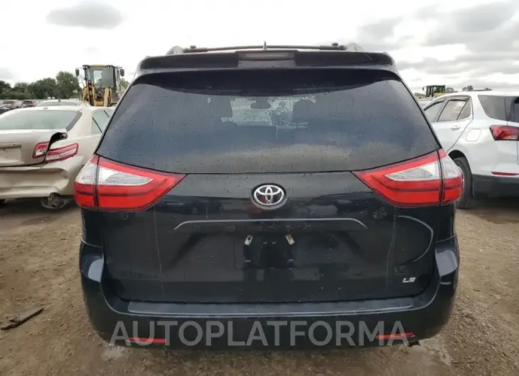 TOYOTA SIENNA LE 2018 vin 5TDKZ3DC3JS923205 from auto auction Copart