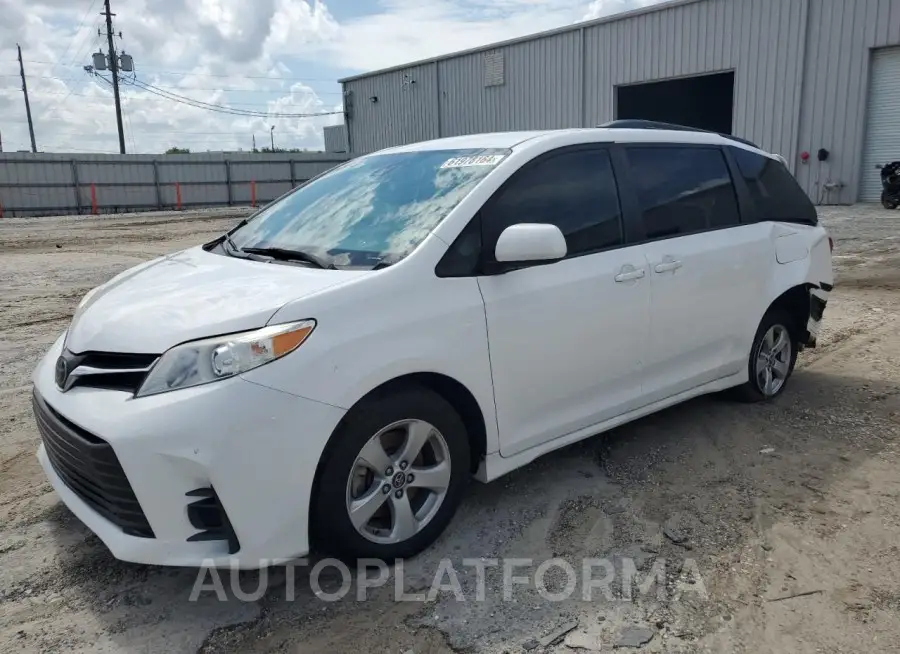 TOYOTA SIENNA LE 2019 vin 5TDKZ3DC8KS015155 from auto auction Copart