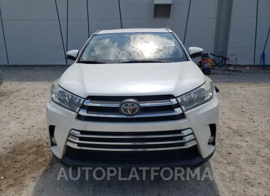 TOYOTA HIGHLANDER 2018 vin 5TDYZRFHXJS240732 from auto auction Copart