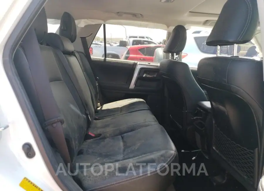 TOYOTA 4RUNNER SR 2019 vin JTEBU5JRXK5640970 from auto auction Copart