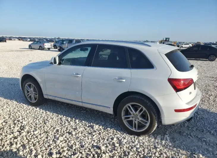 AUDI Q5 PREMIUM 2015 vin WA1LFAFP6FA064336 from auto auction Copart