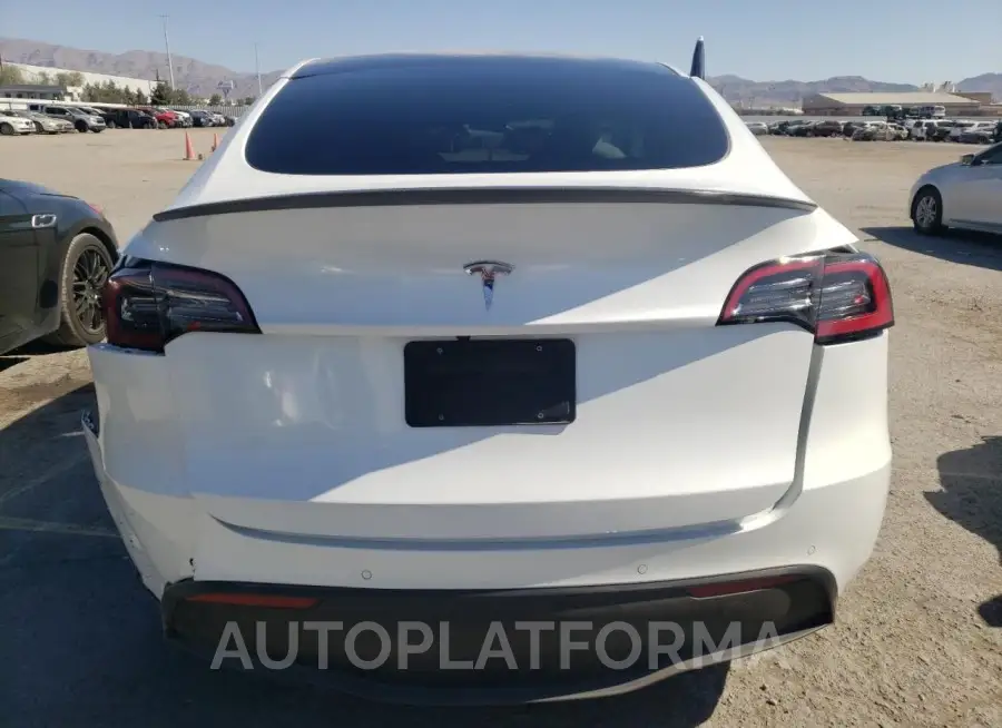 TESLA MODEL Y 2022 vin 7SAYGDEF2NF395152 from auto auction Copart