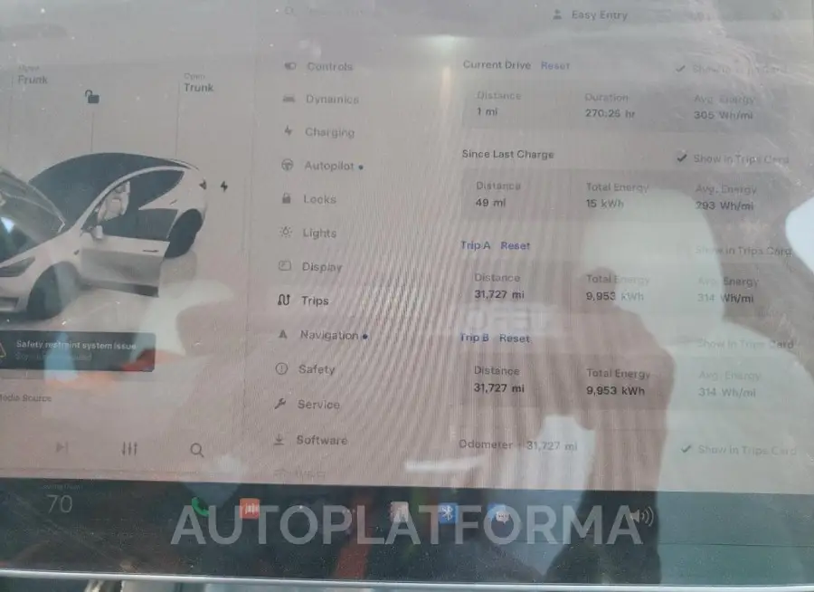 TESLA MODEL Y 2022 vin 7SAYGDEF2NF395152 from auto auction Copart