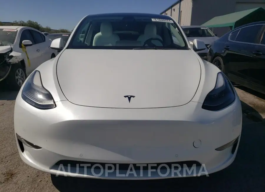 TESLA MODEL Y 2022 vin 7SAYGDEF2NF395152 from auto auction Copart