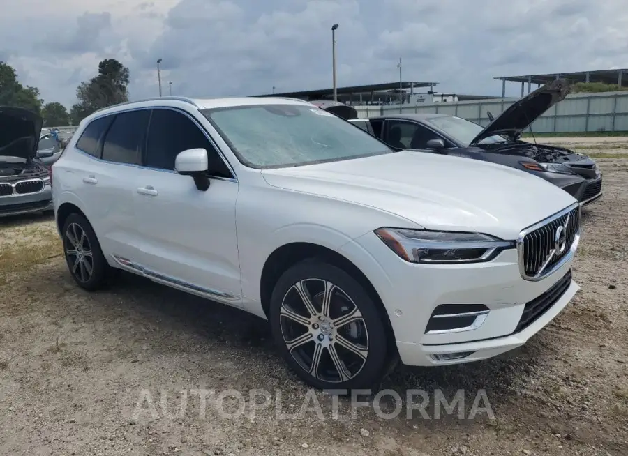 VOLVO XC60 T5 IN 2019 vin LYV102DL8KB332083 from auto auction Copart