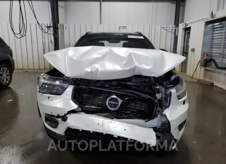 VOLVO XC40 T5 MO 2019 vin YV4162XZ8K2009102 from auto auction Copart