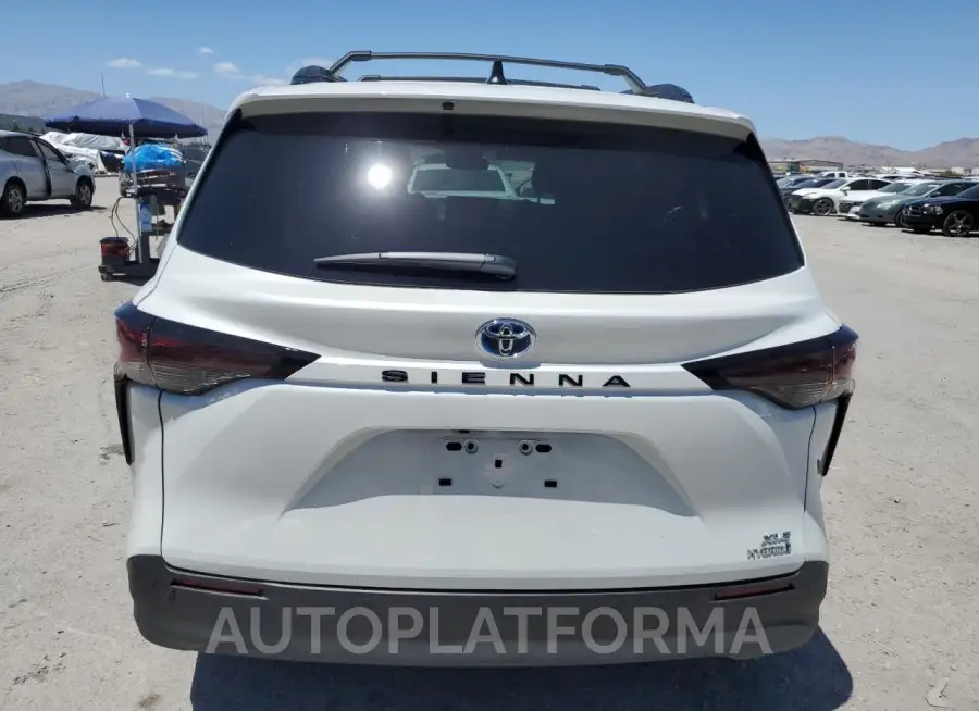 TOYOTA SIENNA XLE 2024 vin 5TDJRKEC6RS192236 from auto auction Copart