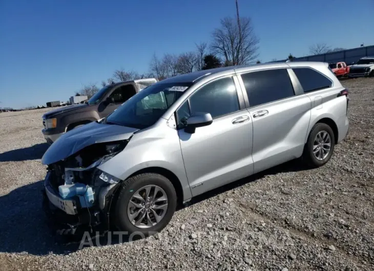 TOYOTA SIENNA LE 2021 vin 5TDKRKEC7MS042200 from auto auction Copart