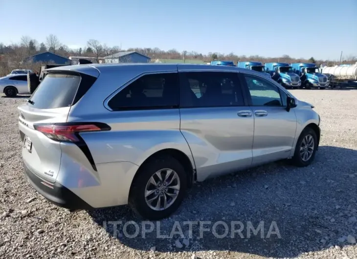 TOYOTA SIENNA LE 2021 vin 5TDKRKEC7MS042200 from auto auction Copart