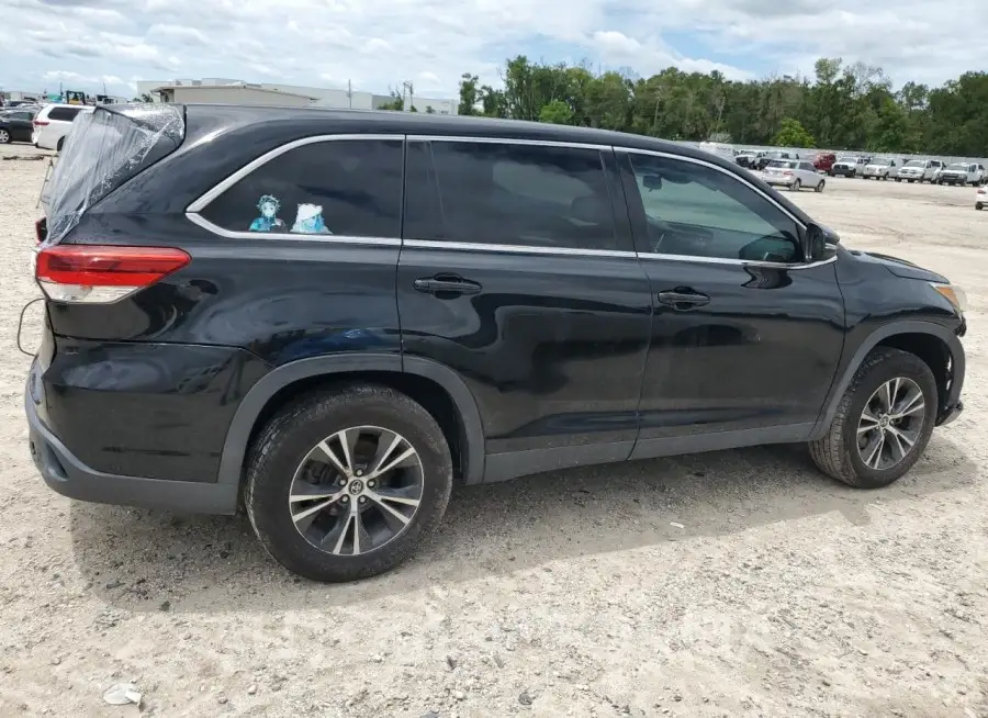 TOYOTA HIGHLANDER 2019 vin 5TDZZRFH6KS298813 from auto auction Copart