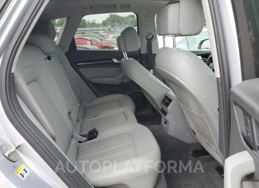 AUDI Q5 PREMIUM 2019 vin WA1ANAFYXK2038328 from auto auction Copart