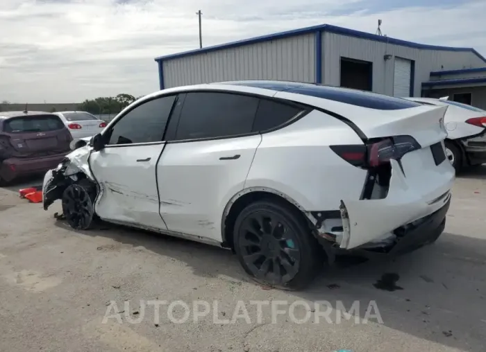 TESLA MODEL Y 2020 vin 5YJYGDEE6LF030894 from auto auction Copart