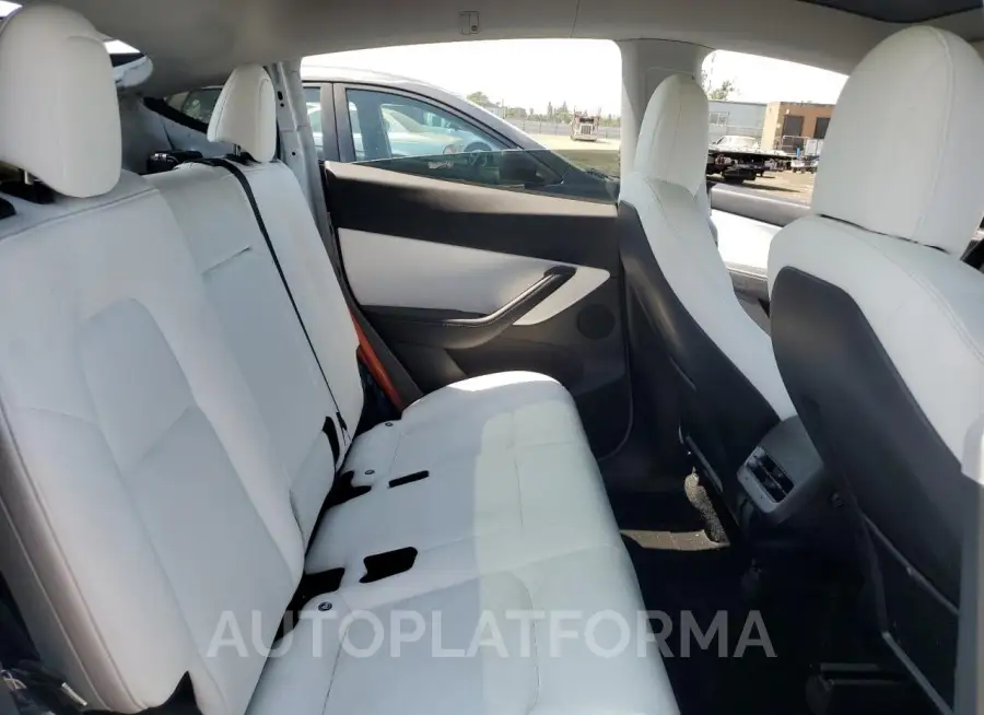 TESLA MODEL Y 2022 vin 7SAYGDEF8NF349244 from auto auction Copart