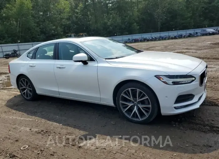 VOLVO S90 T6 MOM 2017 vin YV1A22MK7H1012605 from auto auction Copart