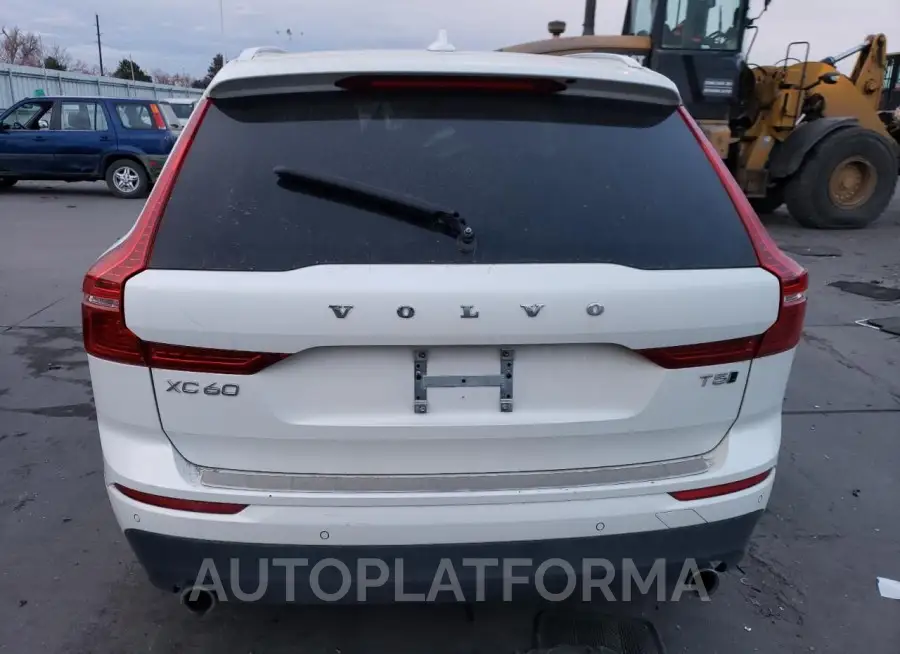 VOLVO XC60 T5 MO 2021 vin YV4102RK3M1733631 from auto auction Copart