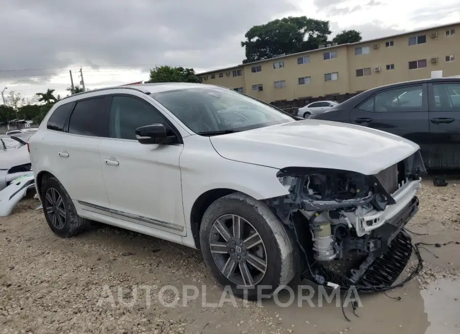 VOLVO XC60 T5 DY 2017 vin YV440MDR2H2120168 from auto auction Copart