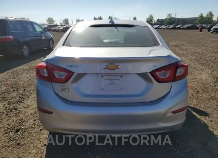 CHEVROLET CRUZE LT 2019 vin 1G1BE5SM7K7130688 from auto auction Copart