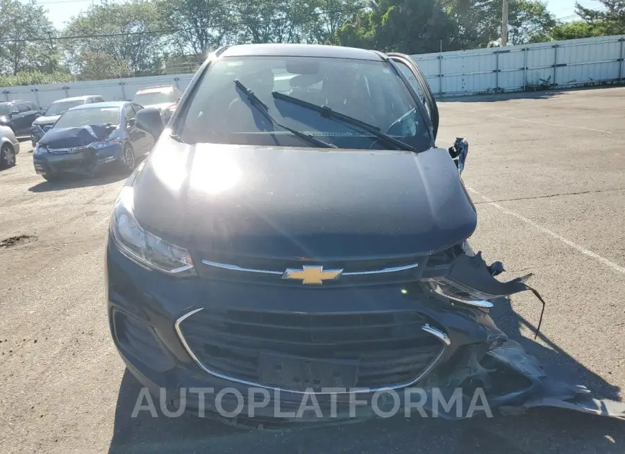 CHEVROLET TRAX LS 2018 vin 3GNCJNSB9JL198627 from auto auction Copart