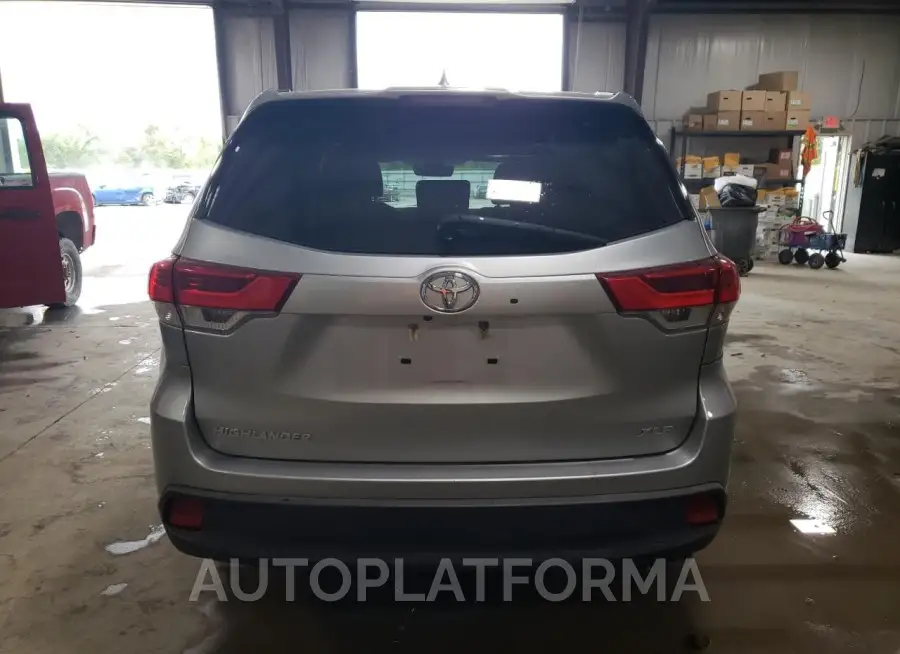 TOYOTA HIGHLANDER 2018 vin 5TDKZRFH2JS545986 from auto auction Copart