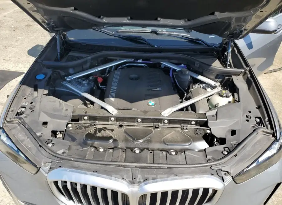 BMW X5 XDRIVE4 2024 vin 5UX23EU08R9V39660 from auto auction Copart