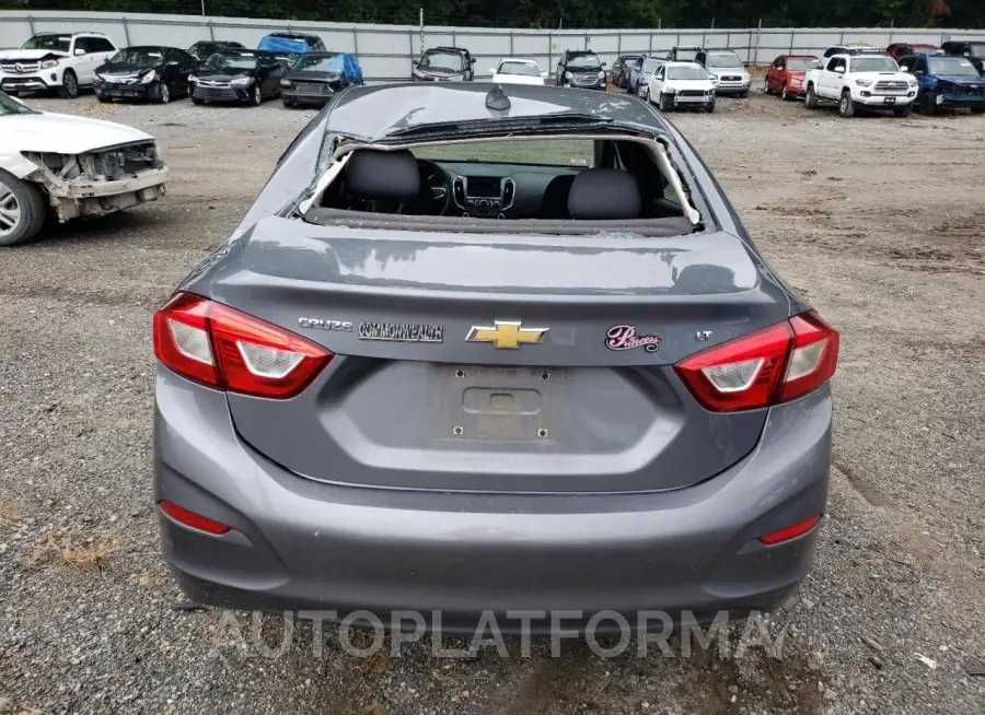 CHEVROLET CRUZE LT 2018 vin 1G1BE5SM1J7209045 from auto auction Copart