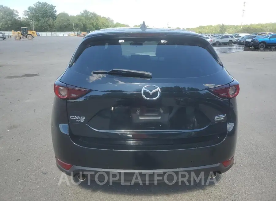 MAZDA CX-5 TOURI 2018 vin JM3KFBCM4J0390577 from auto auction Copart