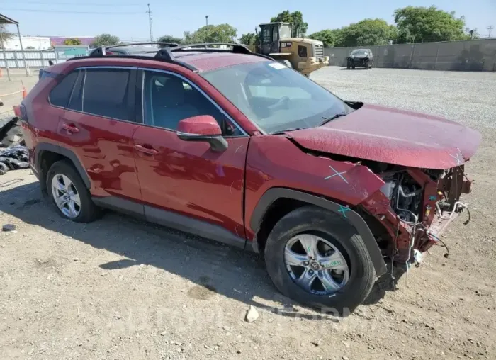 TOYOTA RAV4 XLE 2020 vin 2T3W1RFV7LW075549 from auto auction Copart