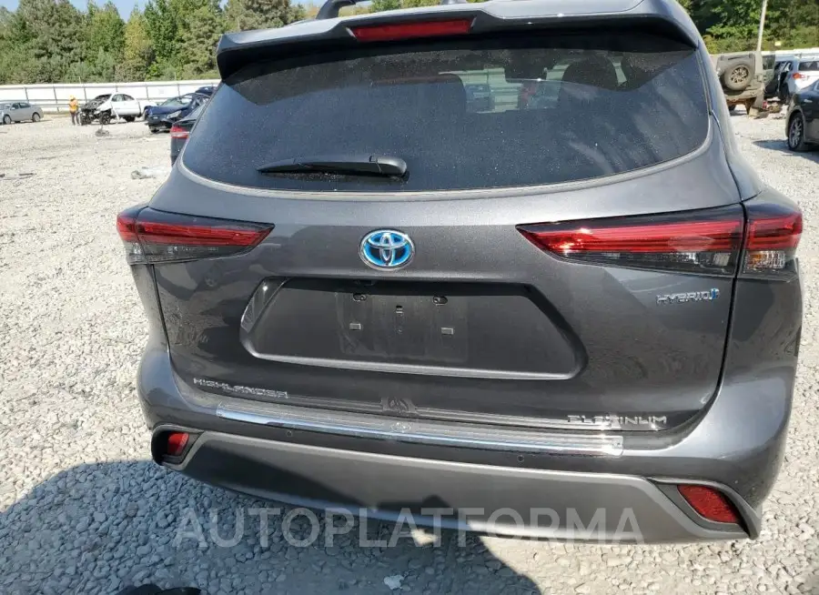 TOYOTA HIGHLANDER 2023 vin 5TDEBRCH8PS133781 from auto auction Copart