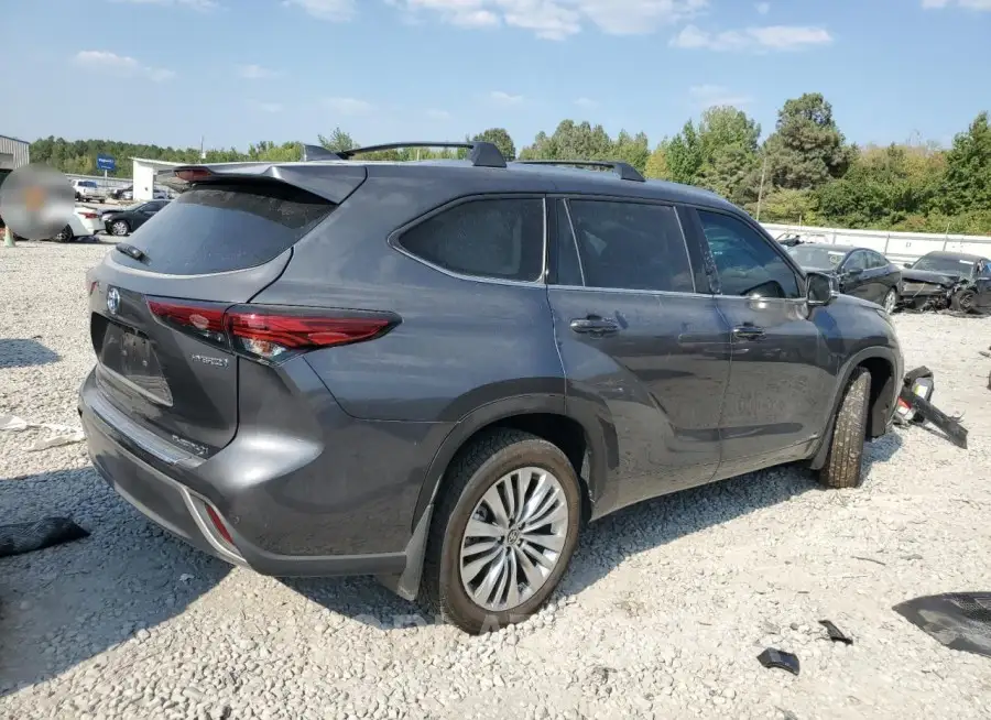 TOYOTA HIGHLANDER 2023 vin 5TDEBRCH8PS133781 from auto auction Copart