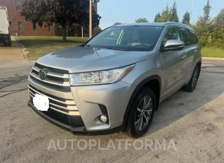 TOYOTA HIGHLANDER 2018 vin 5TDJZRFHXJS533578 from auto auction Copart