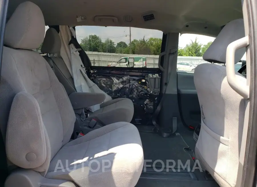 TOYOTA SIENNA LE 2020 vin 5TDKZ3DC0LS024448 from auto auction Copart