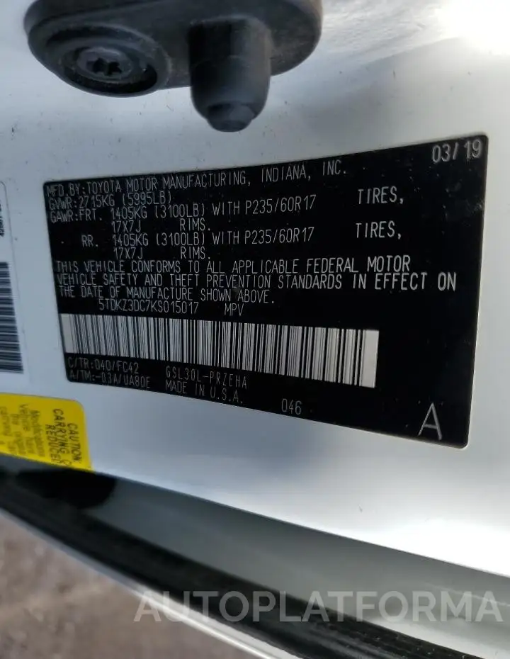 TOYOTA SIENNA LE 2019 vin 5TDKZ3DC7KS015017 from auto auction Copart