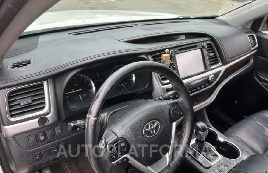 TOYOTA HIGHLANDER 2015 vin 5TDYKRFH1FS076752 from auto auction Copart