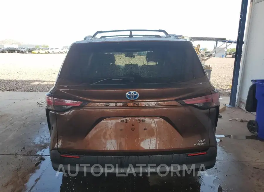 TOYOTA SIENNA XLE 2022 vin 5TDYRKEC1NS086205 from auto auction Copart