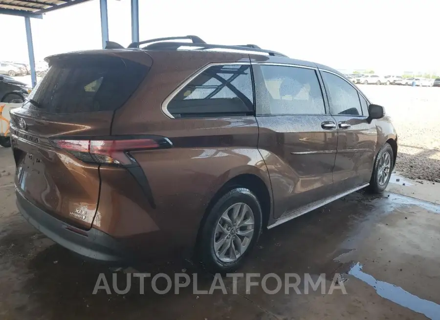 TOYOTA SIENNA XLE 2022 vin 5TDYRKEC1NS086205 from auto auction Copart