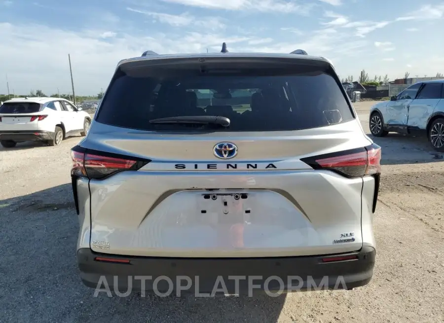 TOYOTA SIENNA XLE 2021 vin 5TDYRKEC9MS073894 from auto auction Copart