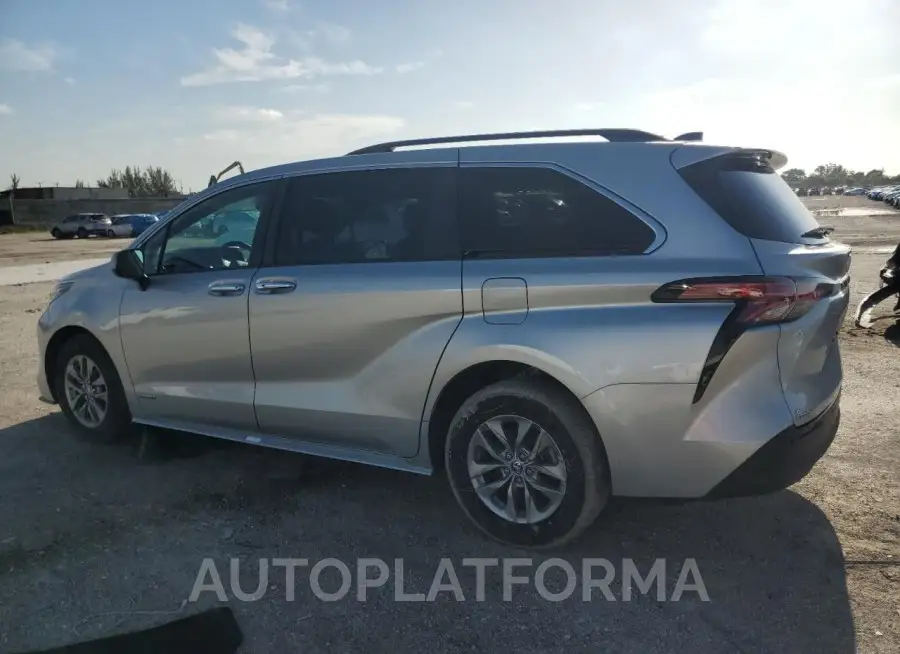 TOYOTA SIENNA XLE 2021 vin 5TDYRKEC9MS073894 from auto auction Copart