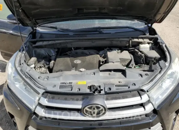 TOYOTA HIGHLANDER 2019 vin 5TDZZRFHXKS341274 from auto auction Copart