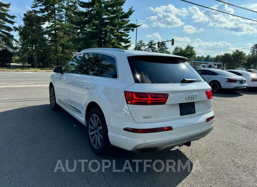 AUDI Q7 PREMIUM 2019 vin WA1LAAF77KD002130 from auto auction Copart