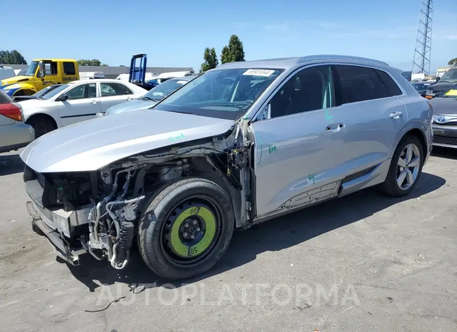 AUDI E-TRON PRE 2019 vin WA1LABGE8KB011465 from auto auction Copart