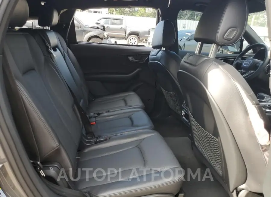 AUDI Q7 PRESTIG 2019 vin WA1VAAF76KD009692 from auto auction Copart